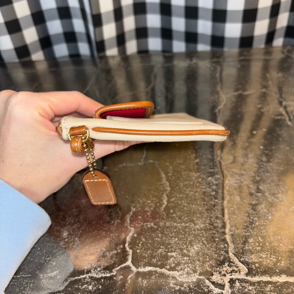 Coach Vintage Turnlock Wristlet Clutch - Picture 5 of 7